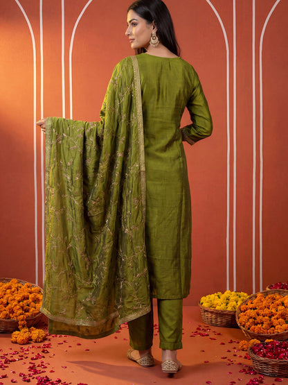 Women Ethnic Motifs Embroidered Regular Sequinned Kurta with Trousers & With Dupatta