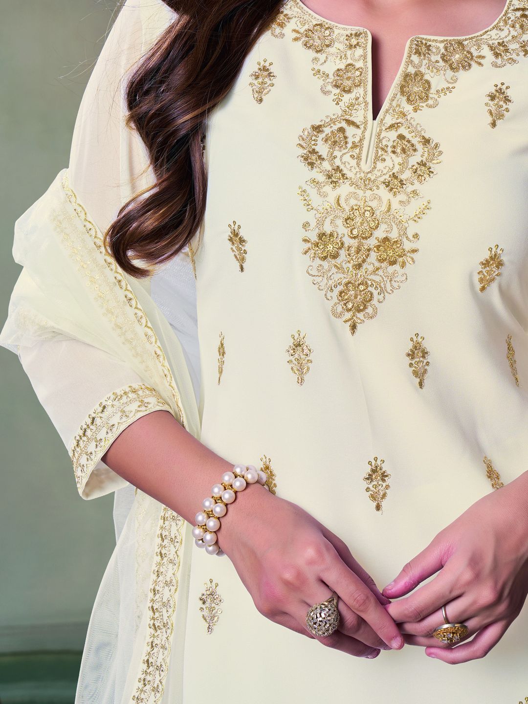 Dhiyona IN Women Floral Zari and Sequinned Embroidered Kurta Set with Dupatta