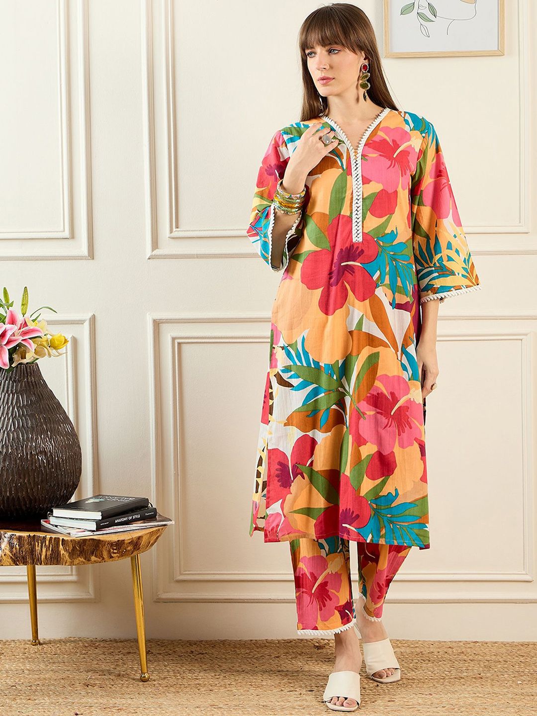 Dhiyona IE Women Yellow Kurta Sets