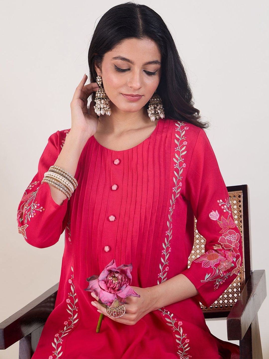 Dhiyona IE Embroidered Round Neck Tunic With Trousers