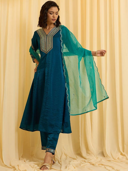 Dhiyona CH Women Ethnic Motifs Embroidered Regular Thread Work Kurta with Trousers & With Dupatta