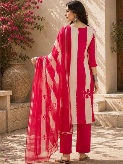 Women Floral Printed Regular Pure Cotton Kurta with Trousers & With Dupatta