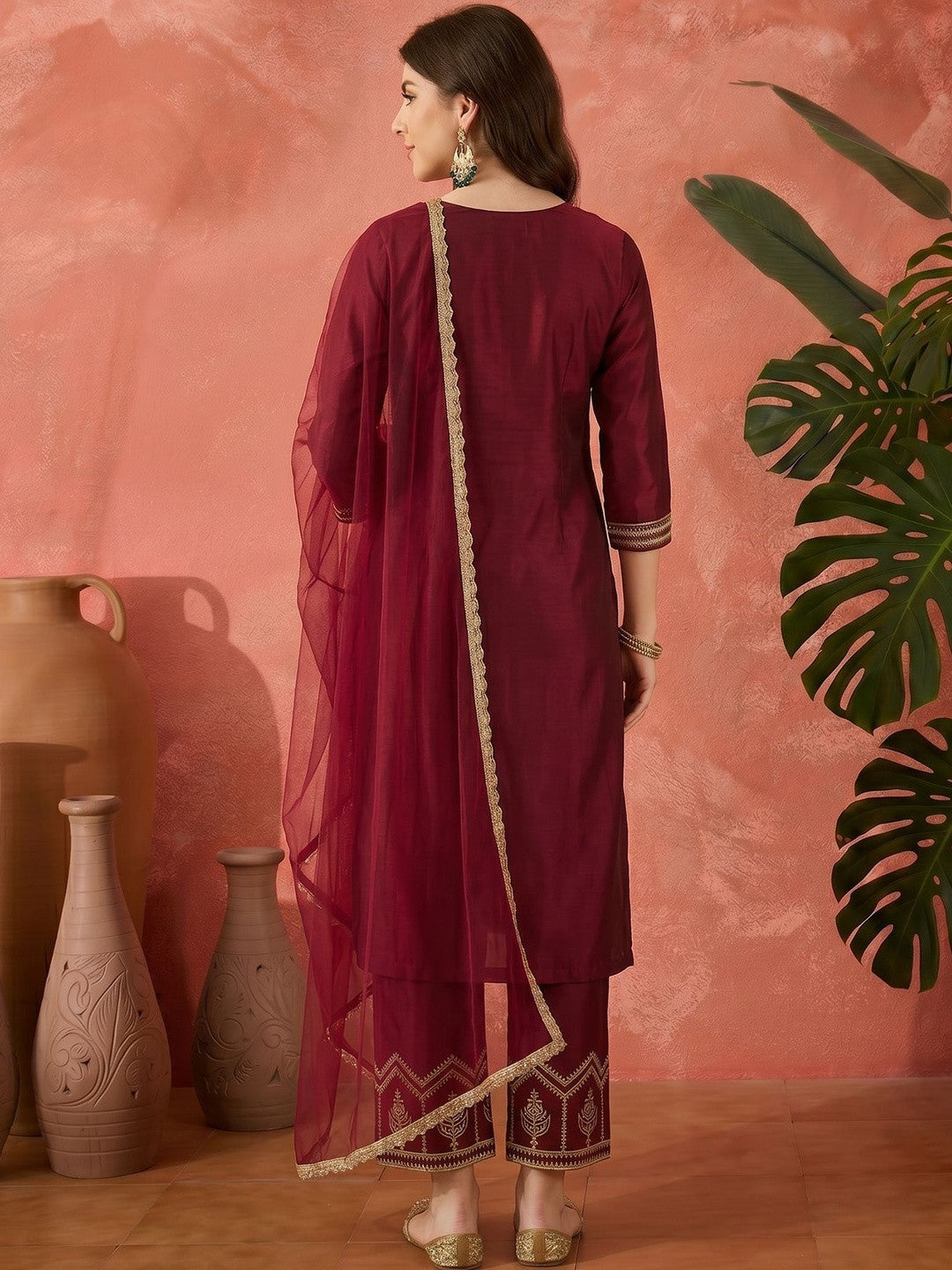 Embroidered Round Neck Kurta Sets