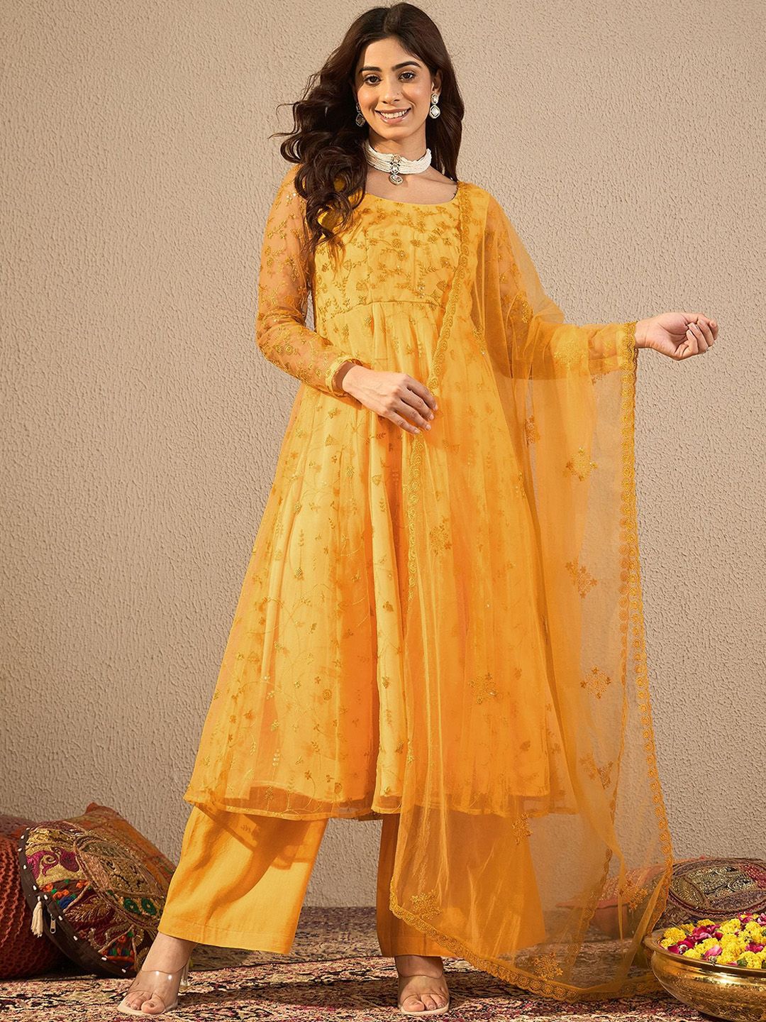 Dhiyona IN Women Floral Embroidered Regular Thread Work Kurta with Palazzos & Dupatta