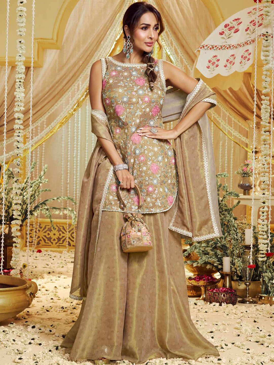 Dhiyona IN Women Floral Embroidered Regular Thread Work Kurta & Palazzos With Dupatta