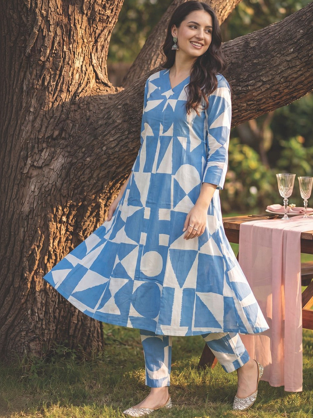 Women Printed Regular Pure Cotton Kurta with Trousers