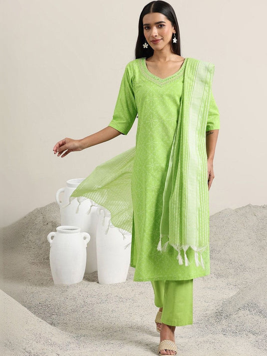 Women Ethnic Motifs Printed Thread Work Kurta with Trousers & Dupatta