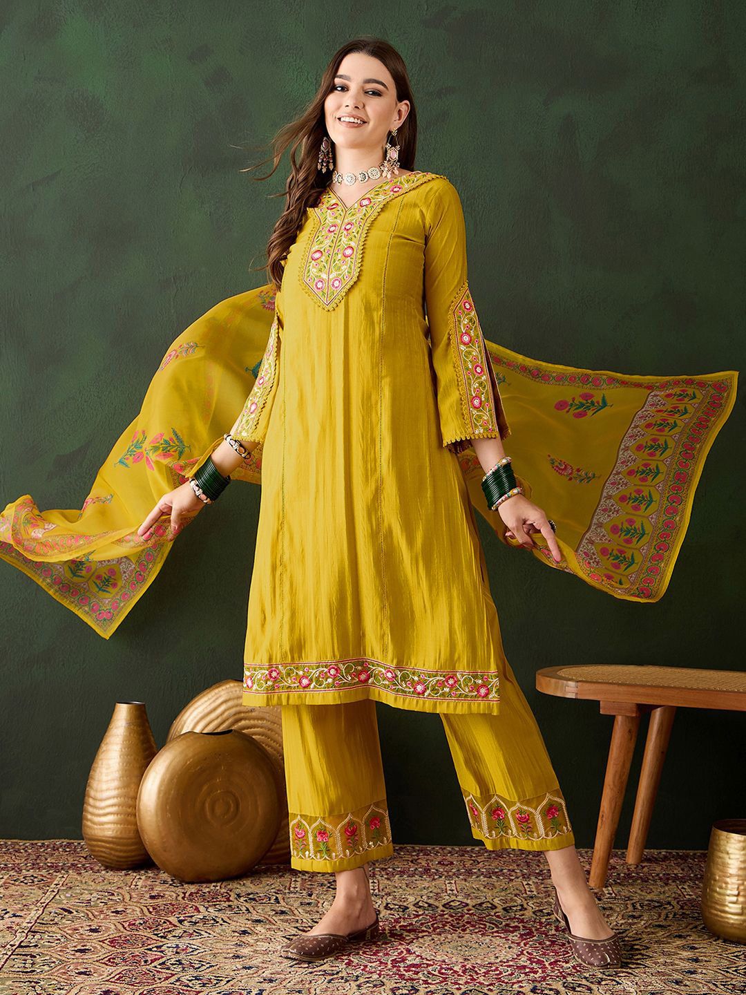 Dhiyona SN Embroidered Thread Work Straight Kurta With Trousers & Dupatta