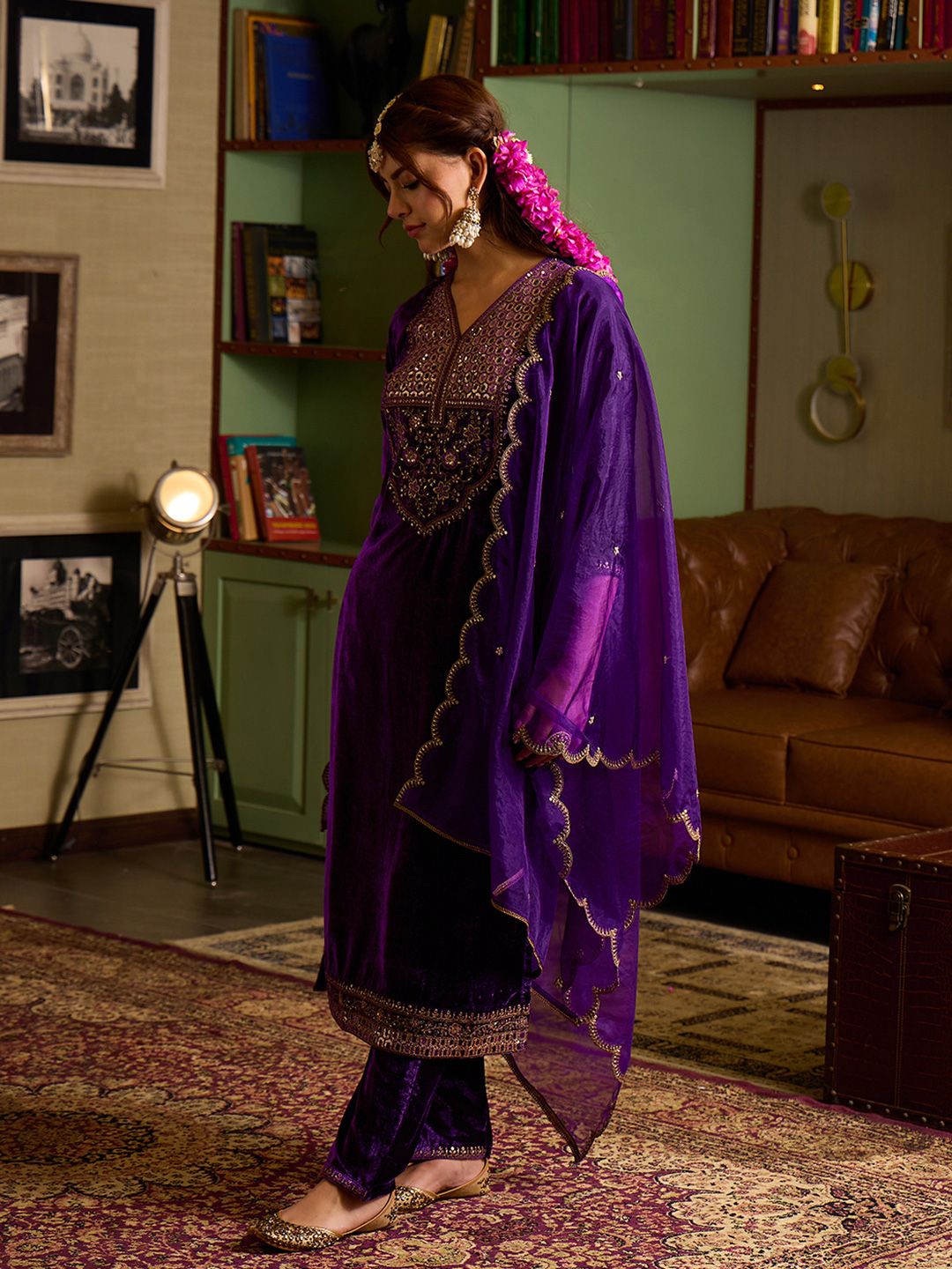 Dhiyona CH Women Ethnic Motifs Embroidered Regular Mirror Work Velvet Kurta with Trousers & With Dupatta