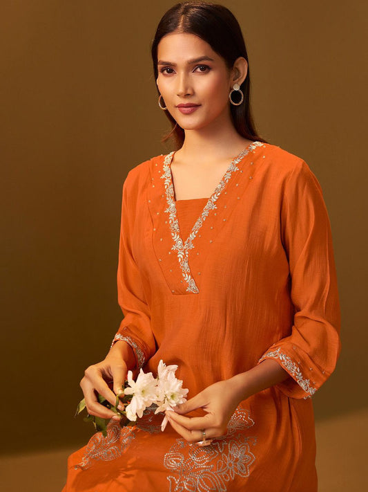 Dhiyona IE Floral Embroidered Square Neck Tunic & Trousers