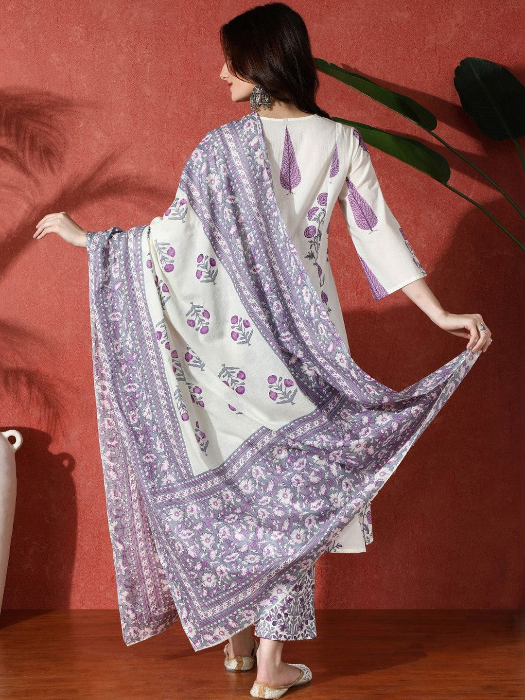 Printed Pure Cotton V-Neck Kurta Trousers & Dupatta