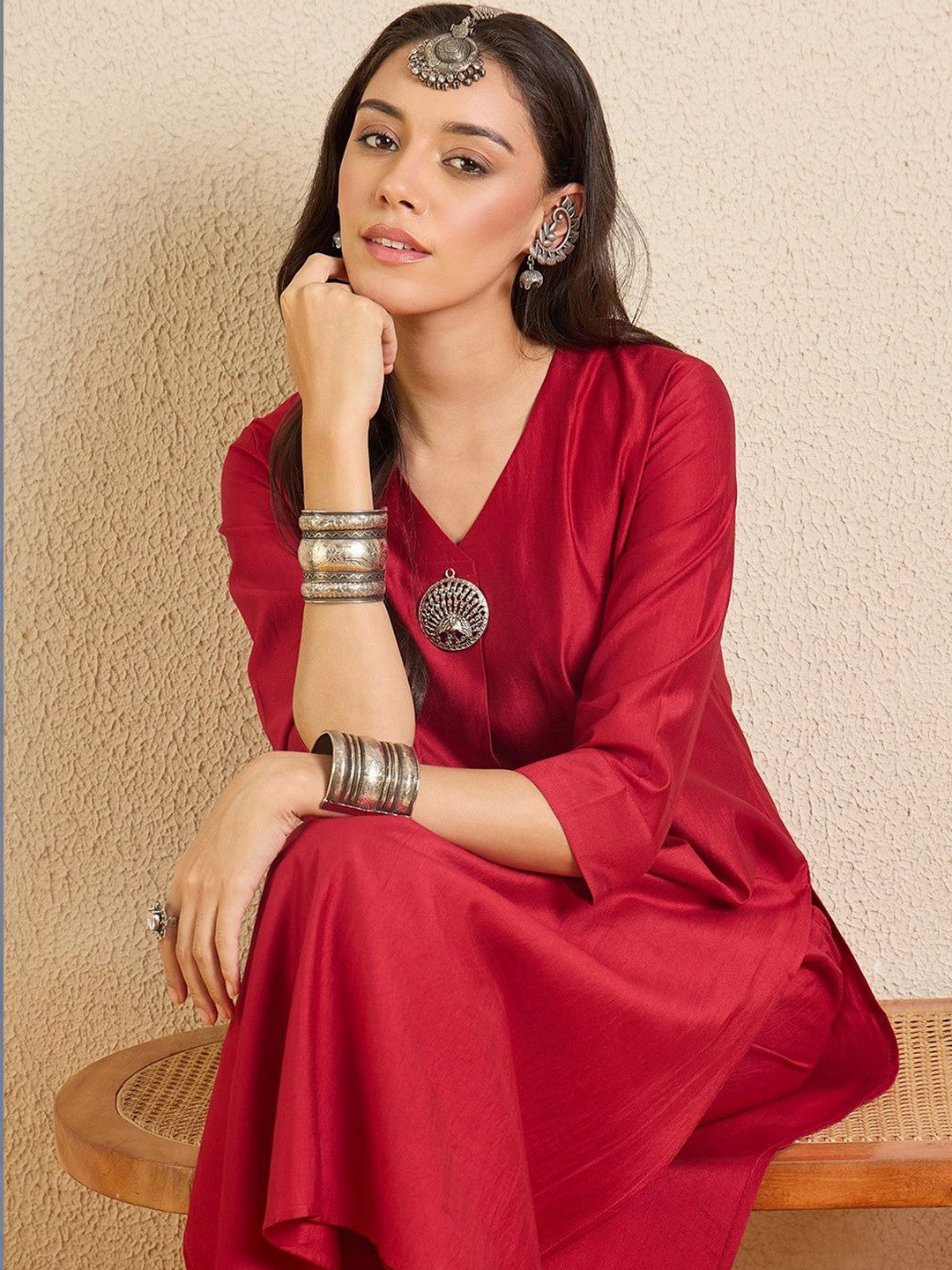 Women Regular Liva Kurta with Trousers