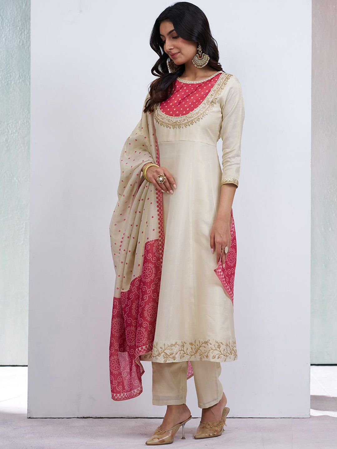 Dhiyona CH Women Floral Embroidered A-Line Kurta with Trousers & Dupatta