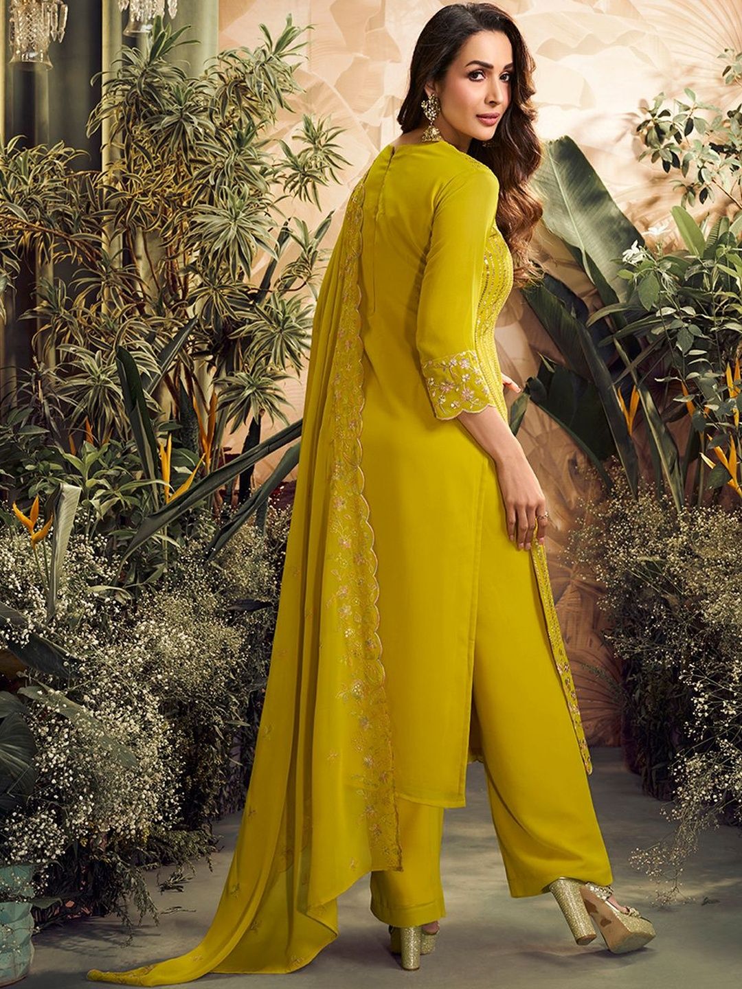 Dhiyona IN Women Ethnic Motifs Embroidered Regular Sequinned Kurta with Palazzos & With Dupatta