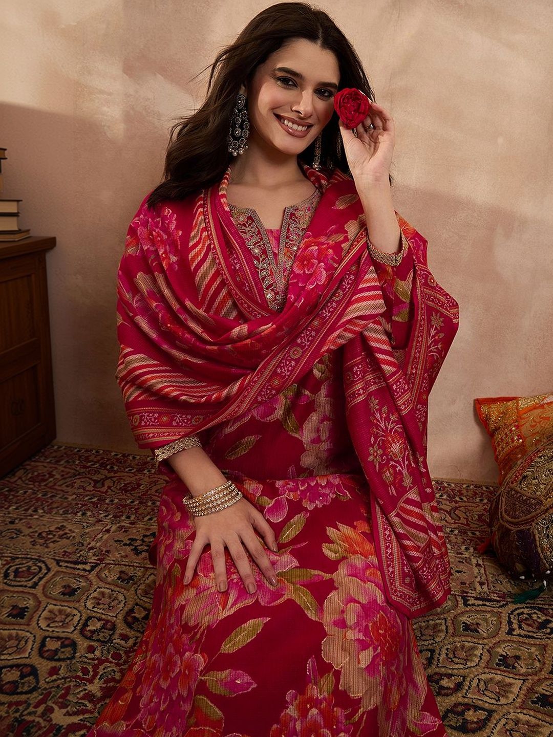 Dhiyona KL Women Floral Printed Regular Thread Work Kurta with Trousers & With Dupatta