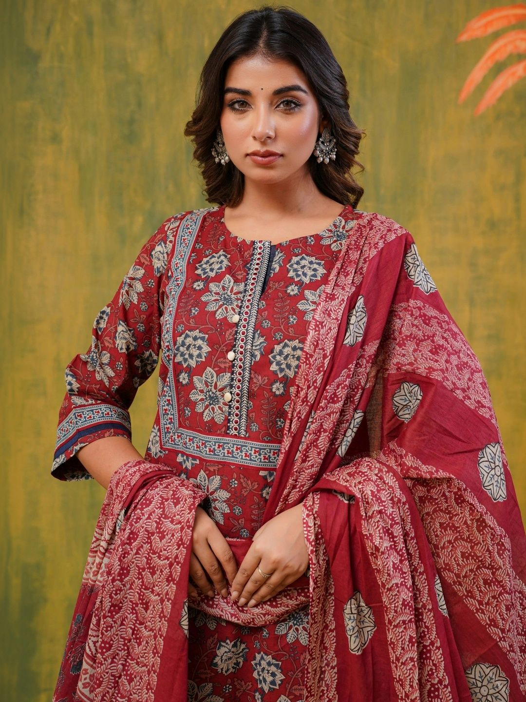 Dhiyona KL Women Floral Printed Regular Pure Cotton Kurta with Palazzos & With Dupatta