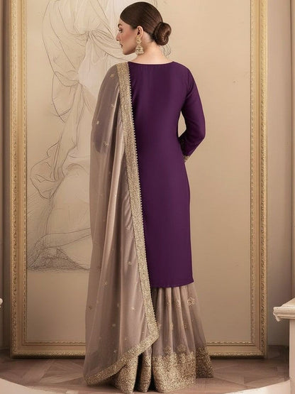 Dhiyona KL Women Ethnic Motifs Embroidered Regular Kurta with Sharara & With Dupatta