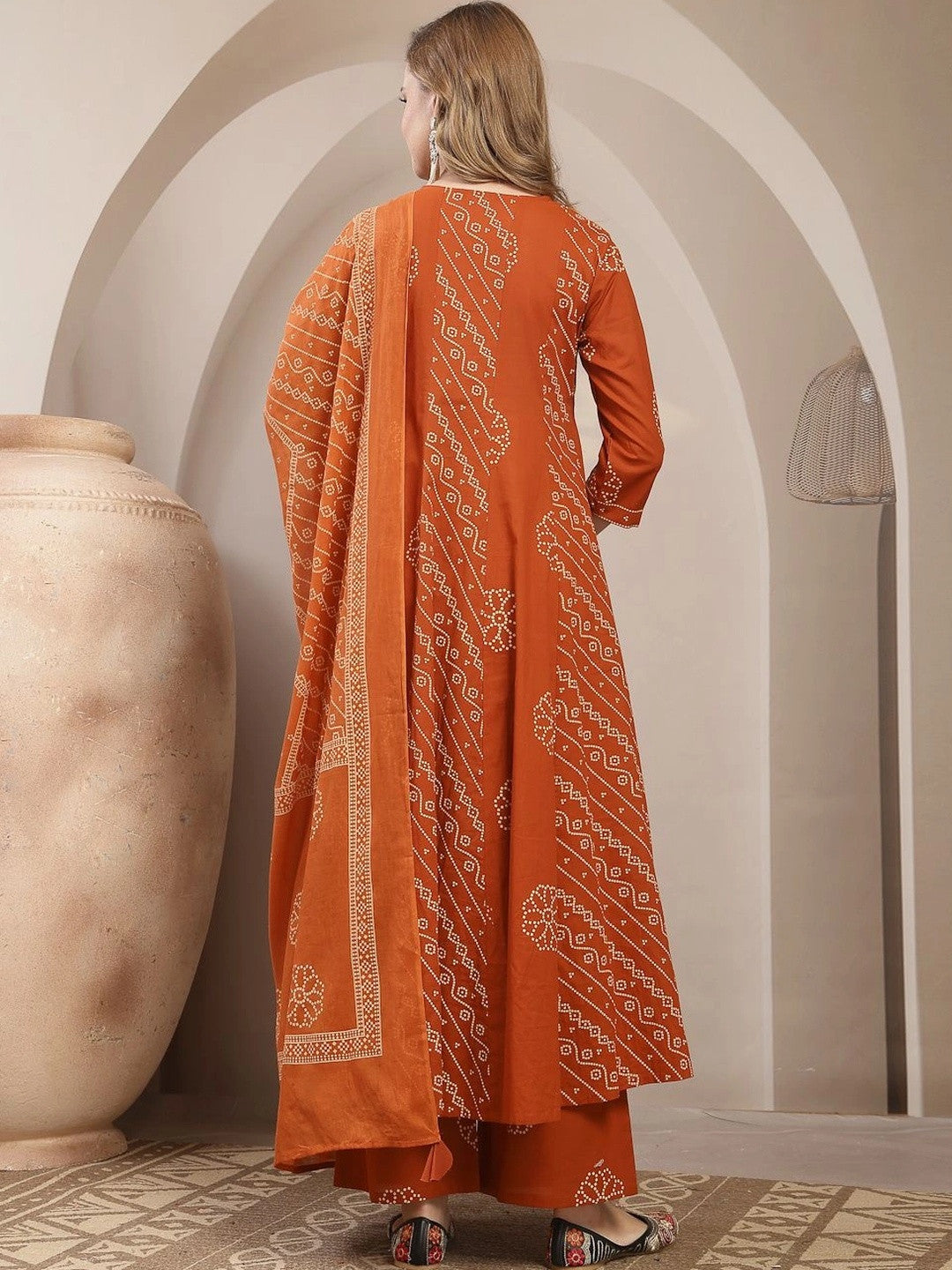 Women Ethnic Motifs Printed Regular Kurta with Trousers & With Dupatta