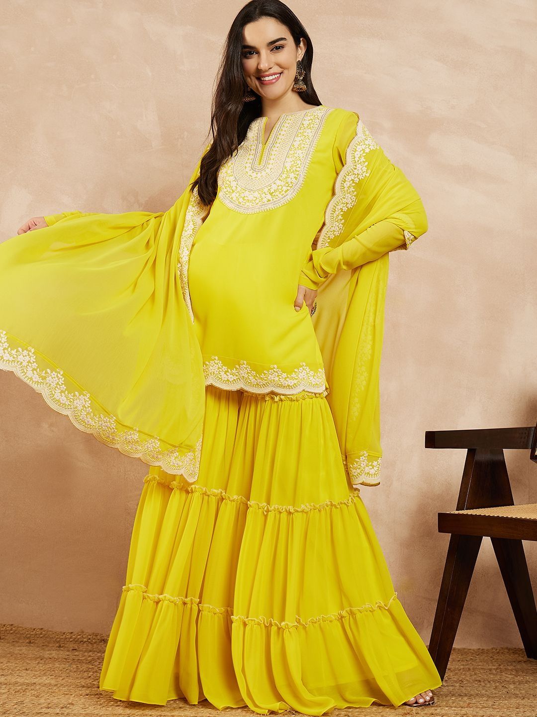 Dhiyona IN Women Ethnic Motifs Embroidered Regular Thread Work Kurta with Sharara & With Dupatta