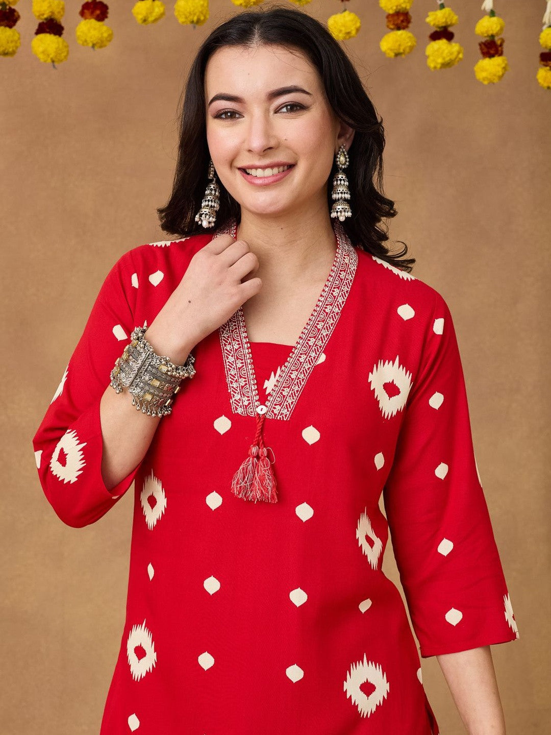 Women Ethnic Ikat Print Embroided Neck Kurta Set With Tasseled Dupatta