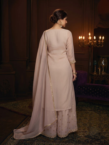 Haniya Daisy Full Heavy Work Gharara Set