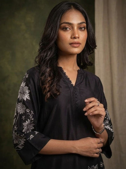 Printed Mandarin Collar Kurta & Trousers