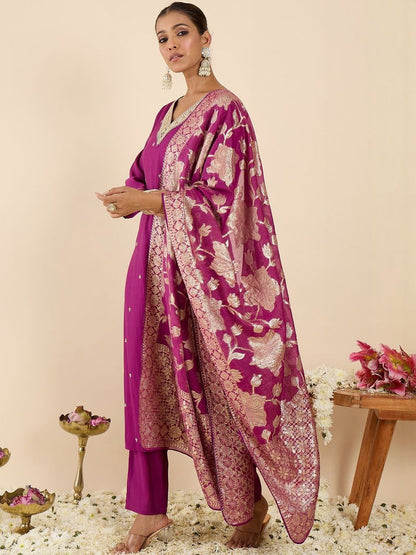 Floral Embroidered V-Neck Regular Straight Kurta With Trousers & Dupatta