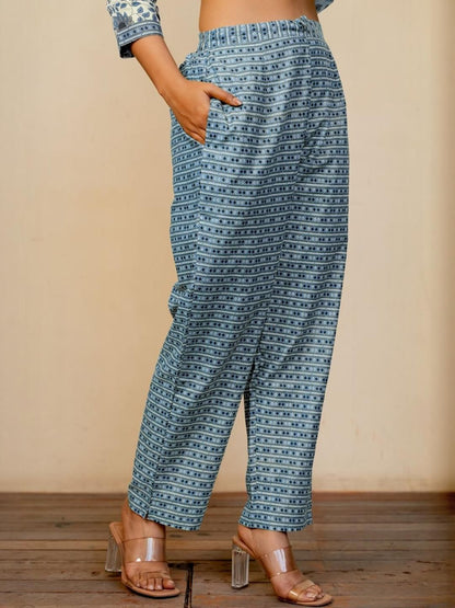 Dhiyona KL Women Blue Pure Cotton Kurta Sets