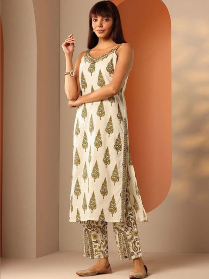 Women Ethnic Motifs Printed Regular Kurta with Trousers & With Dupatta