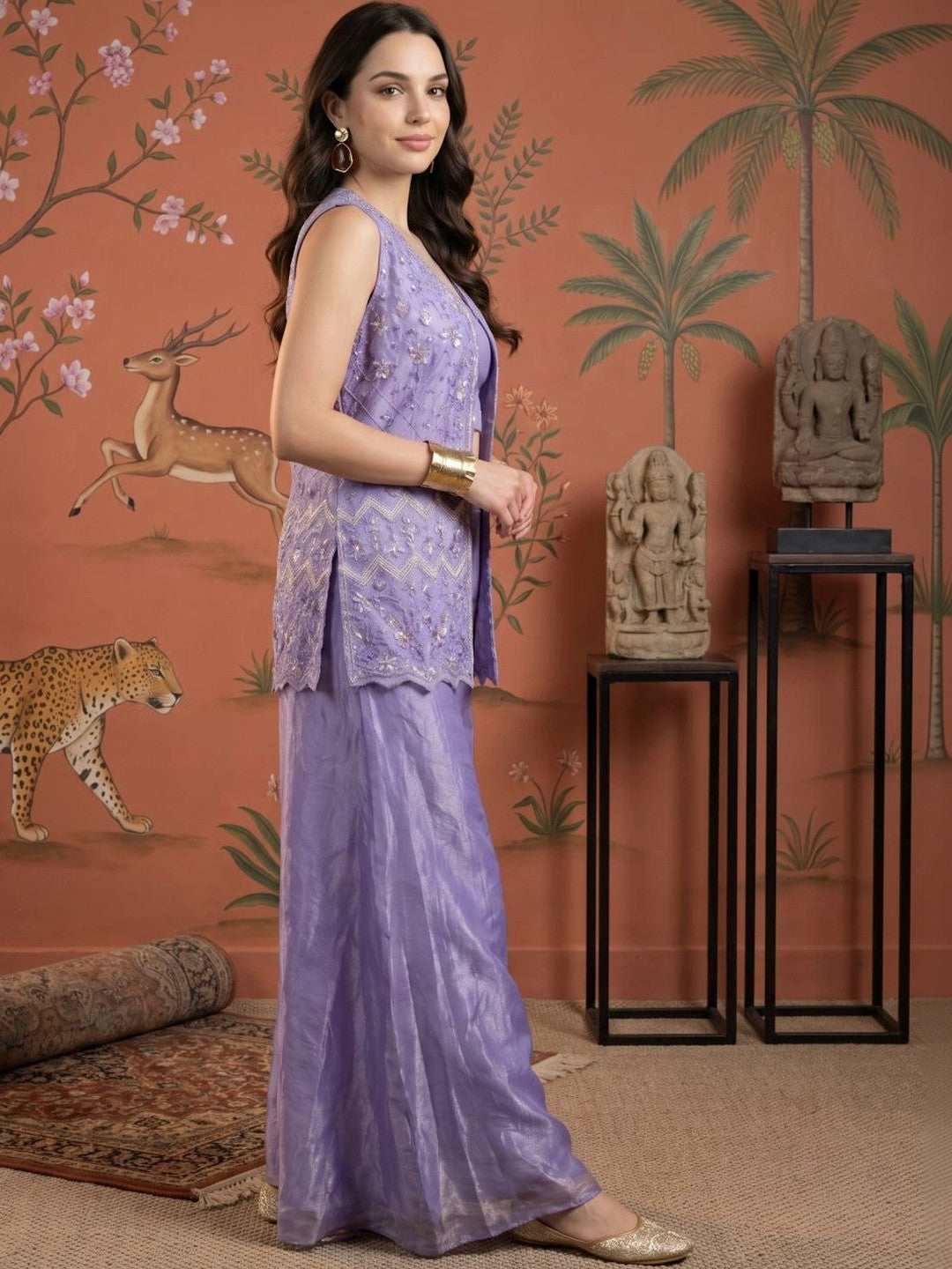 Women Ethnic Motifs Embroidered Regular Thread Work Kurta with Palazzos
