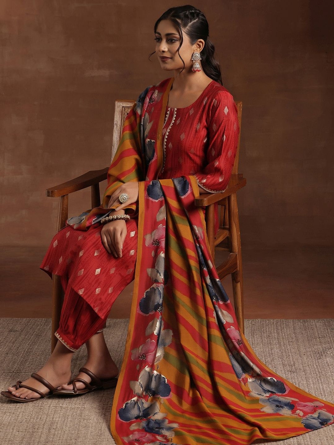 Women Ethnic Motifs Printed Regular Thread Work Kurta with Patiala & With Dupatta