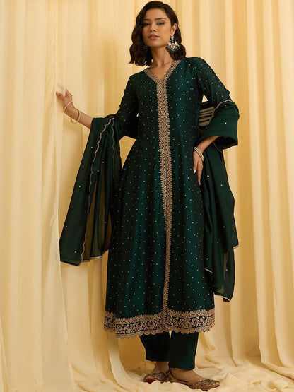 Dhiyona CH Women Ethnic Motifs Embroidered Panelled Gotta Patti Kurta with Trousers & With Dupatta