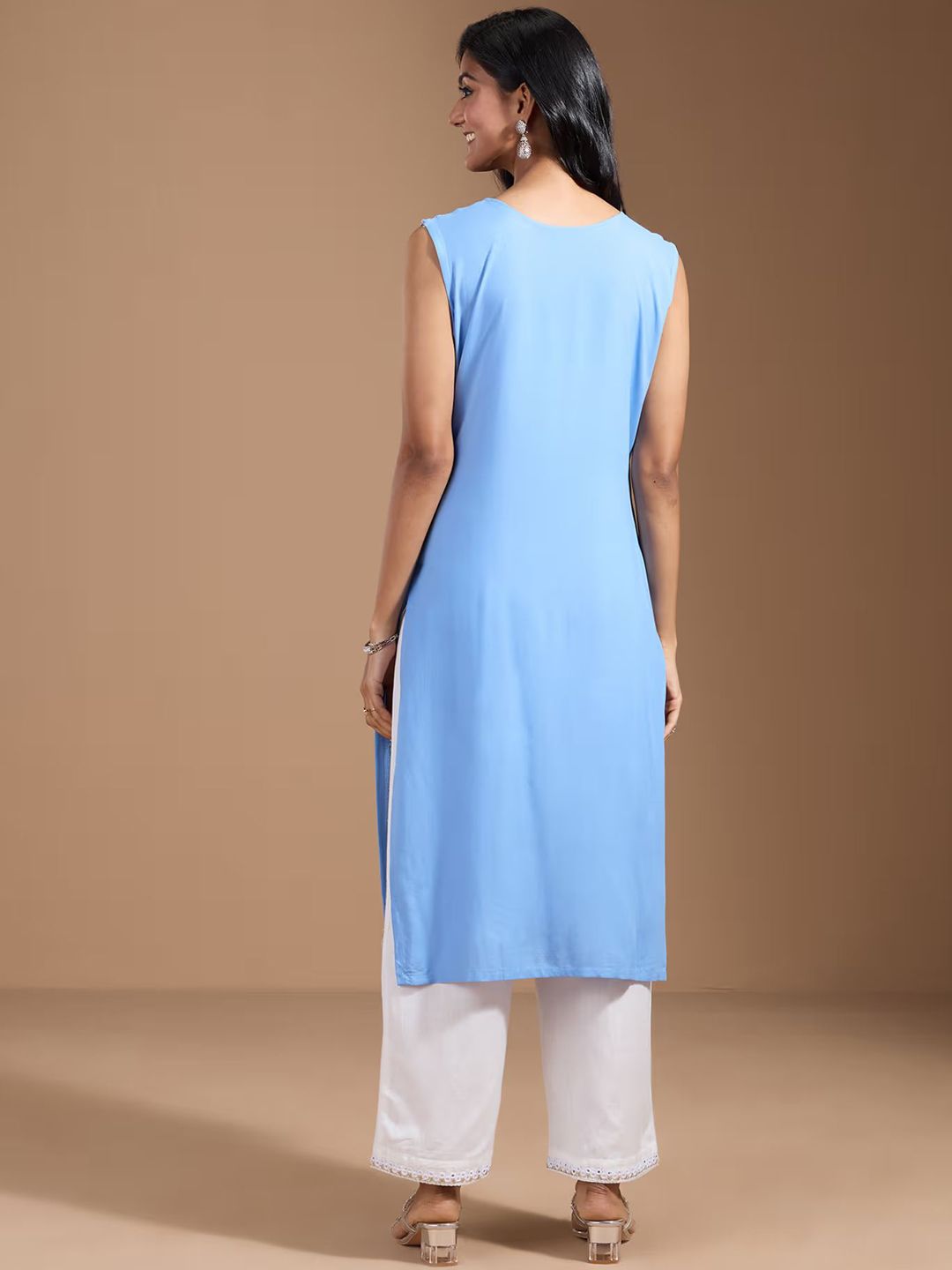 Dhiyona OD  Women Thread Work Kurta