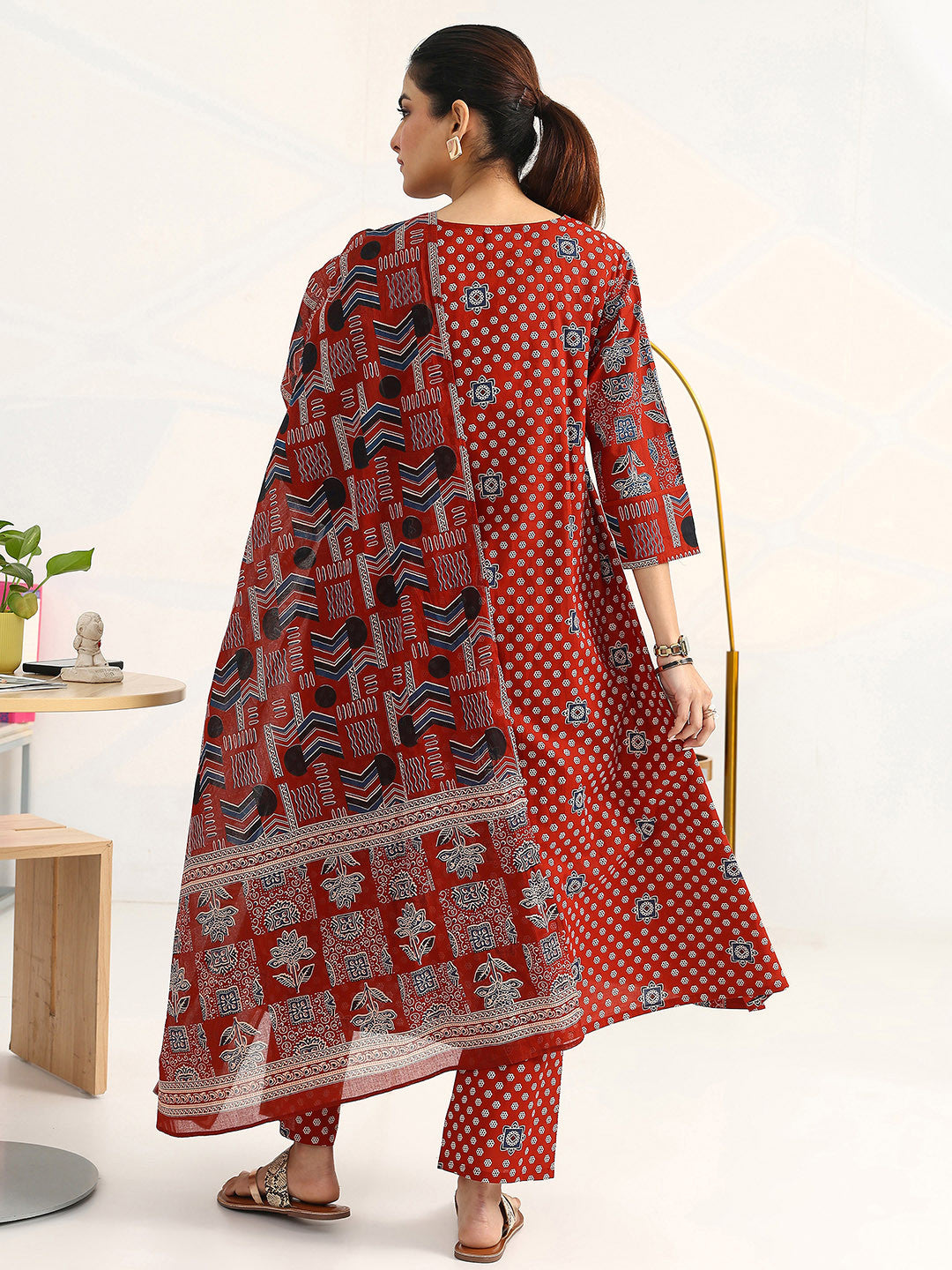 Women Ethnic Motifs Printed Regular Cotton Blend Kurta with Trousers & With Dupatta