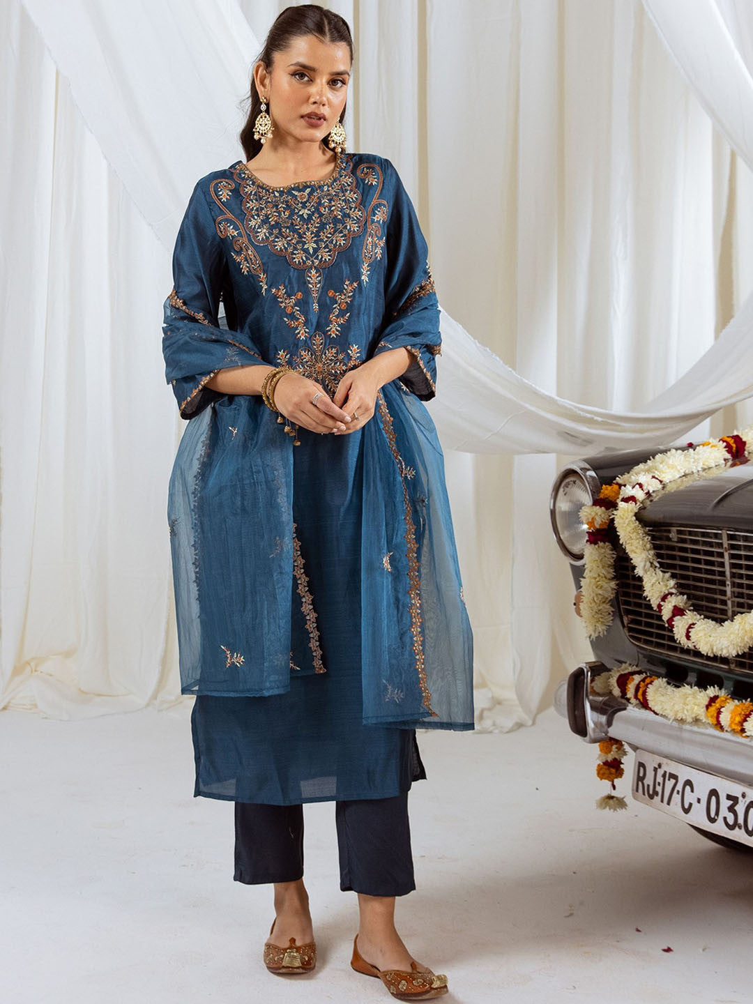 Floral Embroidered Thread Work Round Neck Kurta With Trousers & Dupatta