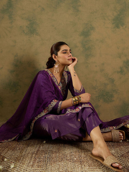 Ethnic Motifs Embroidered Kurta With Trousers & Dupatta