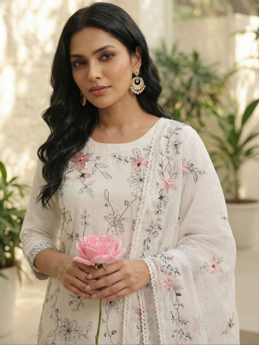 Women Floral Embroidered Regular Kurta with Trousers & With Dupatta