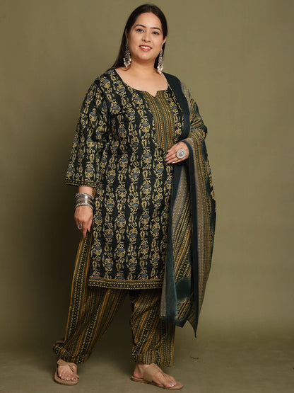 Dhiyona KL Women Plus Size Floral Printed Kurti with Salwar & Dupatta