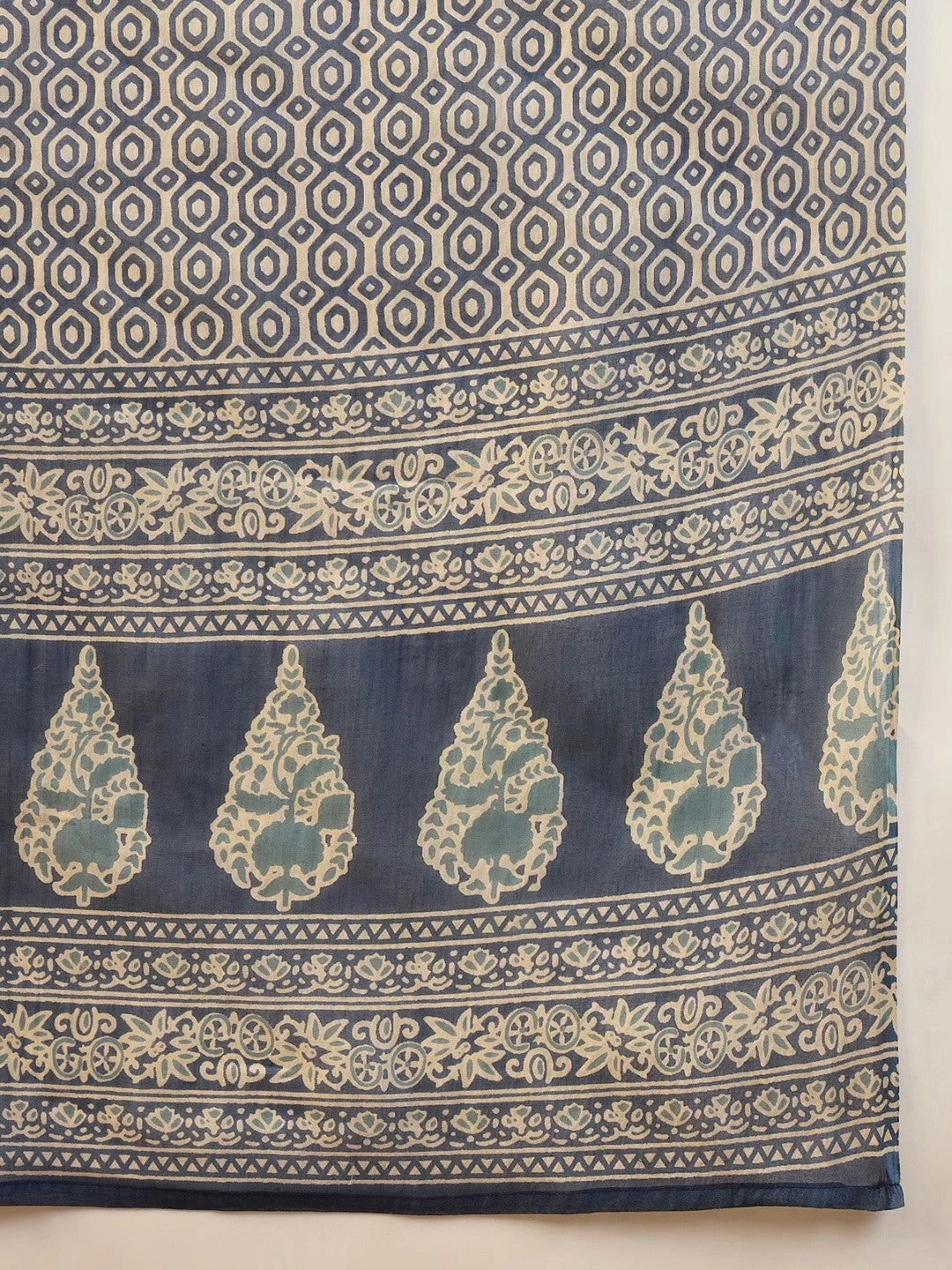 Women Paisley Printed Empire Mirror Work Pure Cotton Kurta with Trousers & With Dupatta