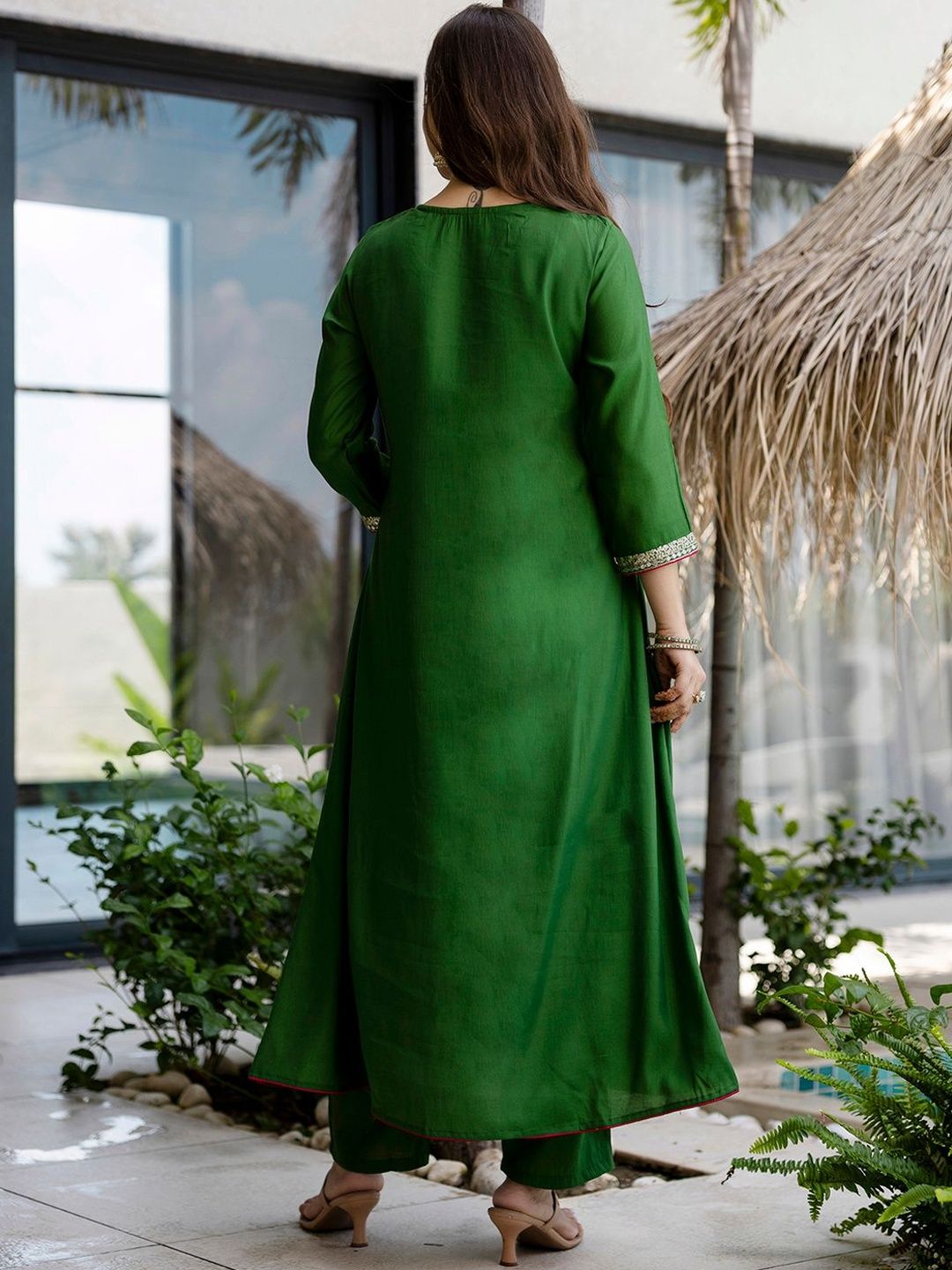 Dhiyona KL Ethnic Motifs Embroidered Sequinned Chanderi Silk Kurta With Trousers & Dupatta