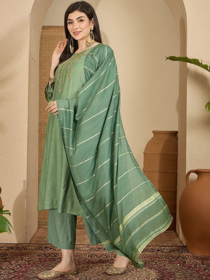 Floral Embroidered Round Neck Thread Work Kurta With Palazzos & Dupatta