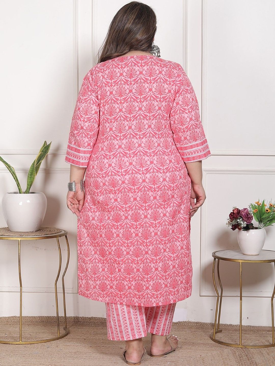 Dhiyona KL Women Ethnic Motifs Printed Regular Sequinned Pure Cotton Kurta with Trousers & With Dupatta