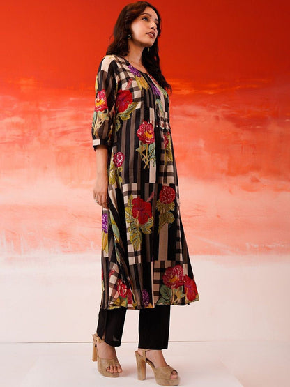 Printed Round Neck Kurta & Trousers