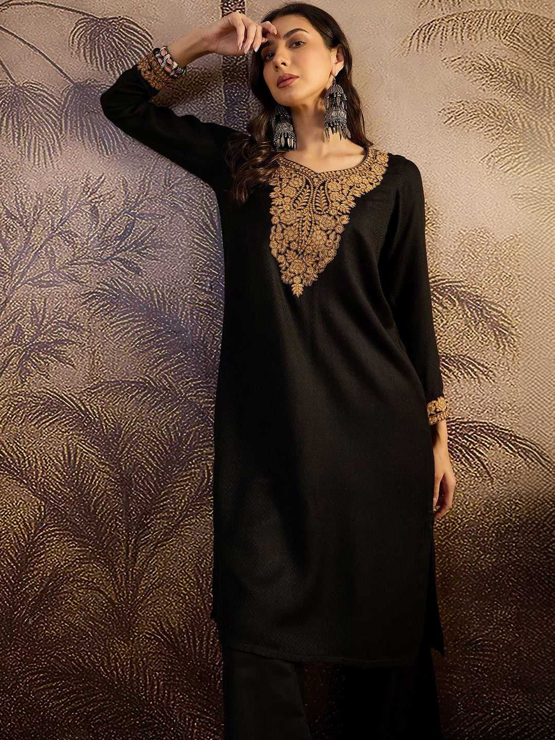 Pashmina Qazmi Winter Black Kashmiri Aari Embroidery work Kurta set