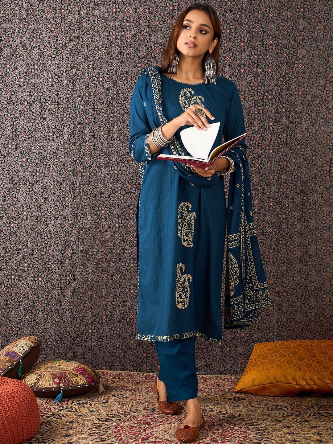 Printed Round Neck Thread Work Pure Cotton Straight Kurta With Trousers & Dupatta