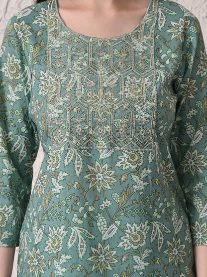 Women Floral Printed Regular Thread Work Pure Cotton Kurta with Palazzos & With Dupatta