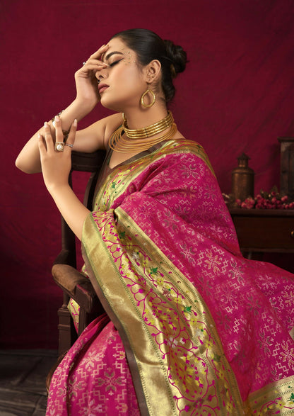 Women Paithani Bansi Pink Saree With Unstiched Blouse