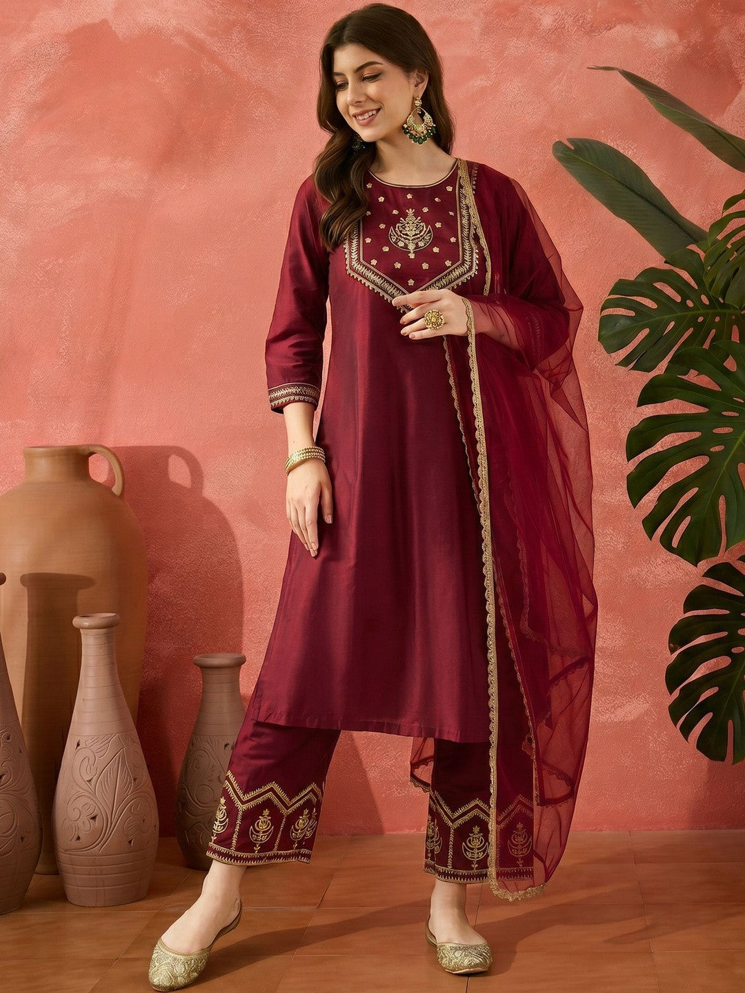 Dhiyona SN Embroidered Round Neck Kurta Sets