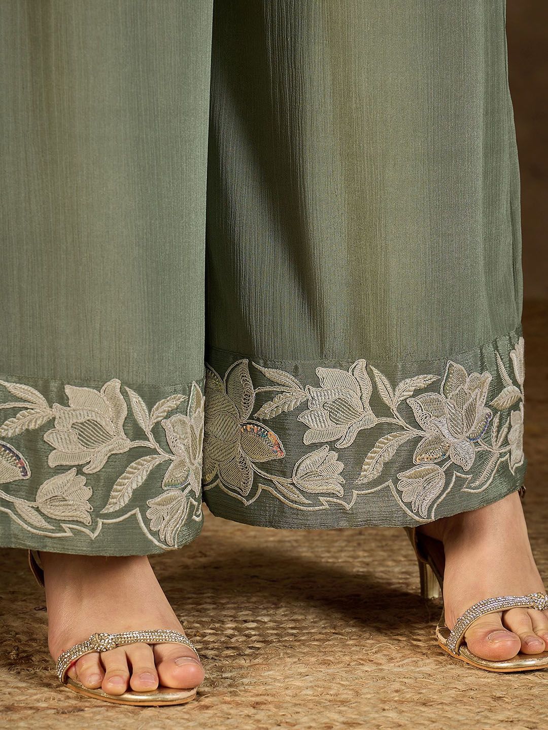 Dhiyona IN Floral Embroidered Round Neck Sequinned Straight Kurta With Palazzos & Dupatta