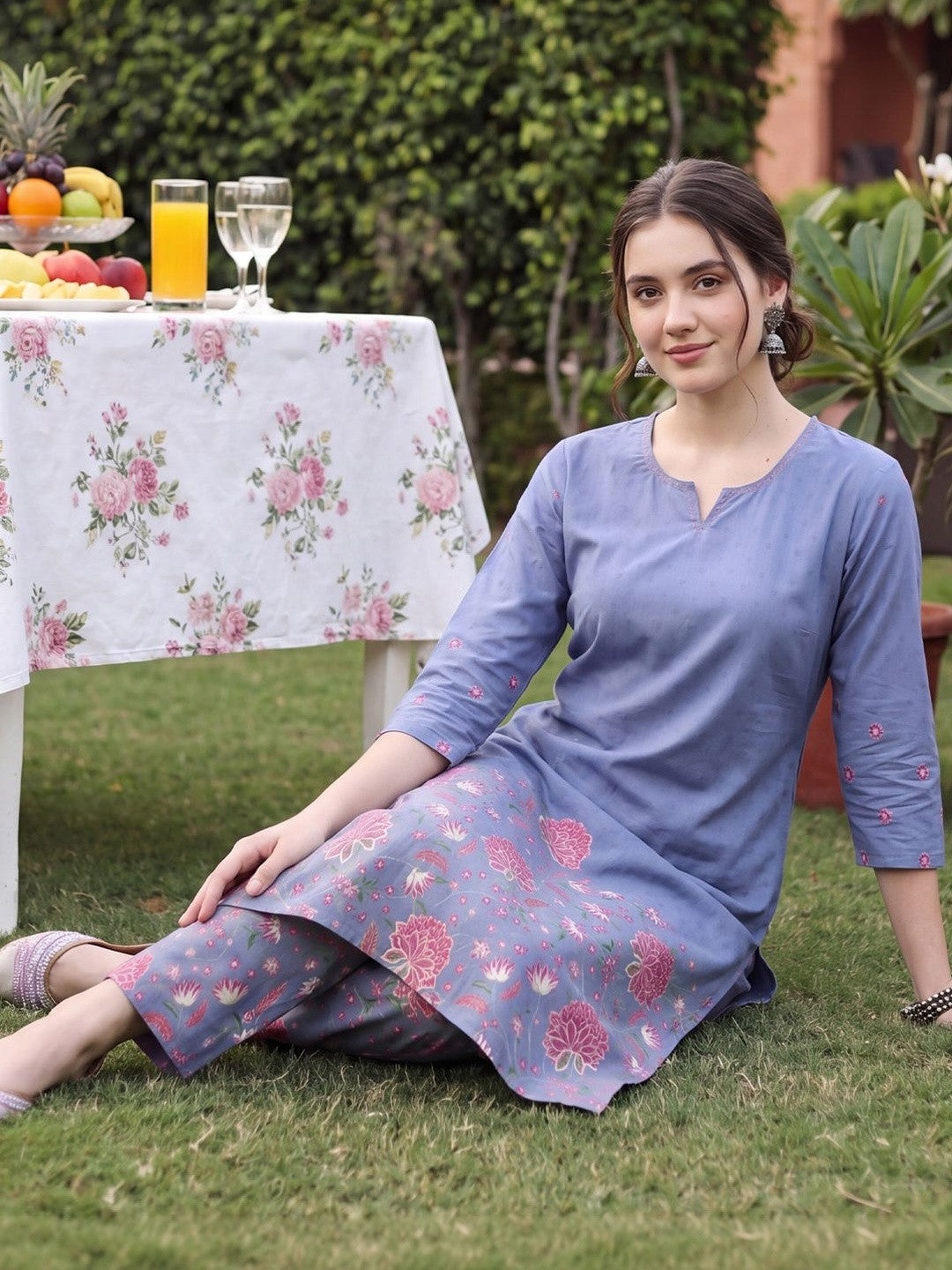 Women Floral Printed Regular Pure Cotton Kurta with Trousers